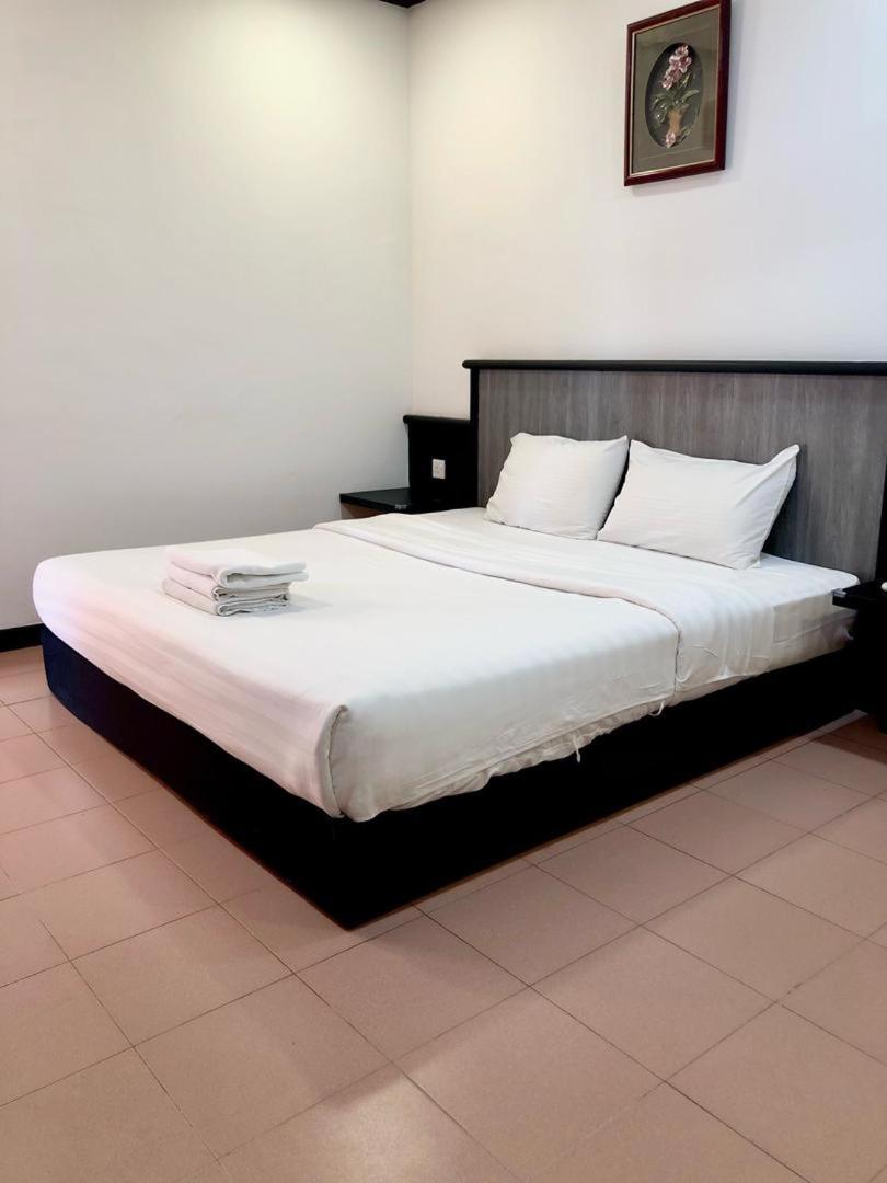 Intan Beach Resort Kuala Terengganu Eksteriør billede
