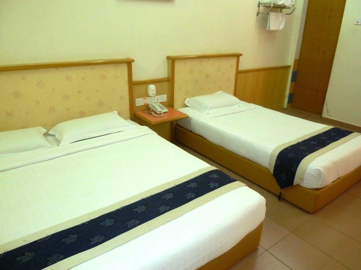 Intan Beach Resort Kuala Terengganu Eksteriør billede