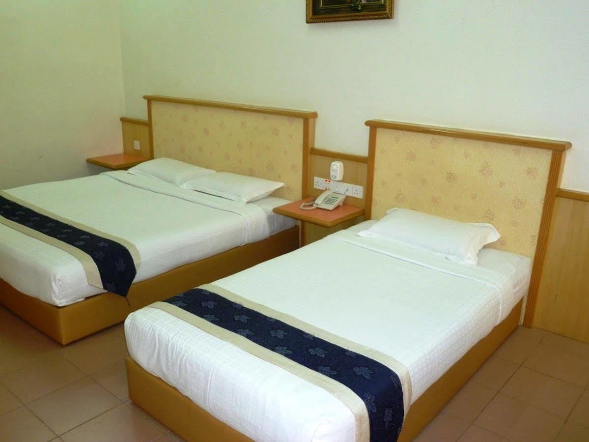 Intan Beach Resort Kuala Terengganu Eksteriør billede